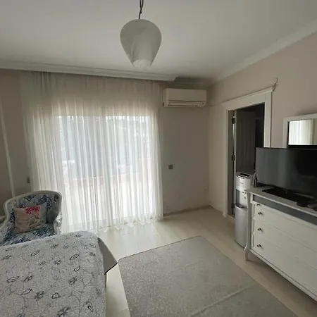 بيت للعطل Alacati Carsida, Oezel Havuzlu 4 Odali Izmir Size Iyi Gelecek *